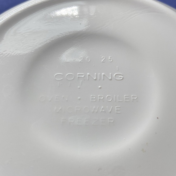 Corningware Casual Elegance White Flora 8” Bowl - Picture 3 of 4